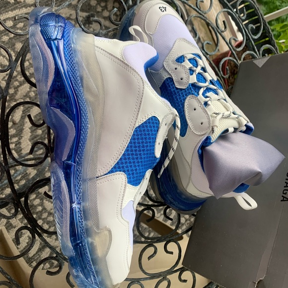 🎊$300 Balenciaga Sneaker - Picture 8 of 14